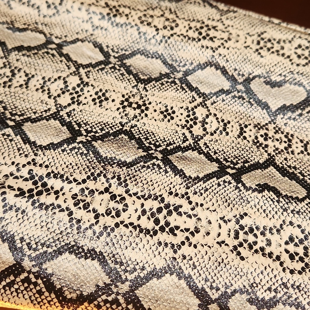 New Faux Snake Legging
